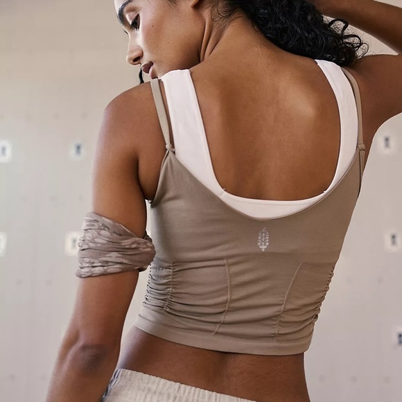 NWOT Free People Movement Good Karma Ruched Crop Tank In Mushroom - Picture 2 of 5
